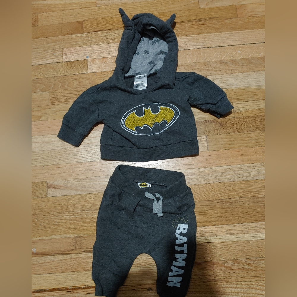 Batman hoodie and sweatpants 0-3 months / charcoal